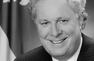 Portrait de Jean Charest.