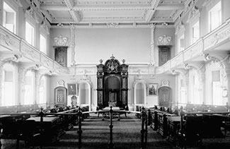 La salle du Conseil législatif, avant 1900.